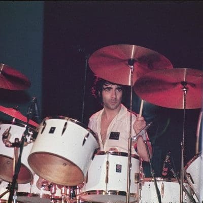 1975-10-27-04