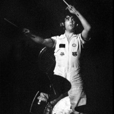 1975-10-27-05