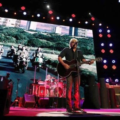 The Who performing on May 4, 2016